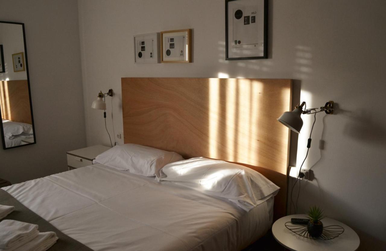 Tres Puentes Anguiano Apartamentos Y Hostal Dış mekan fotoğraf