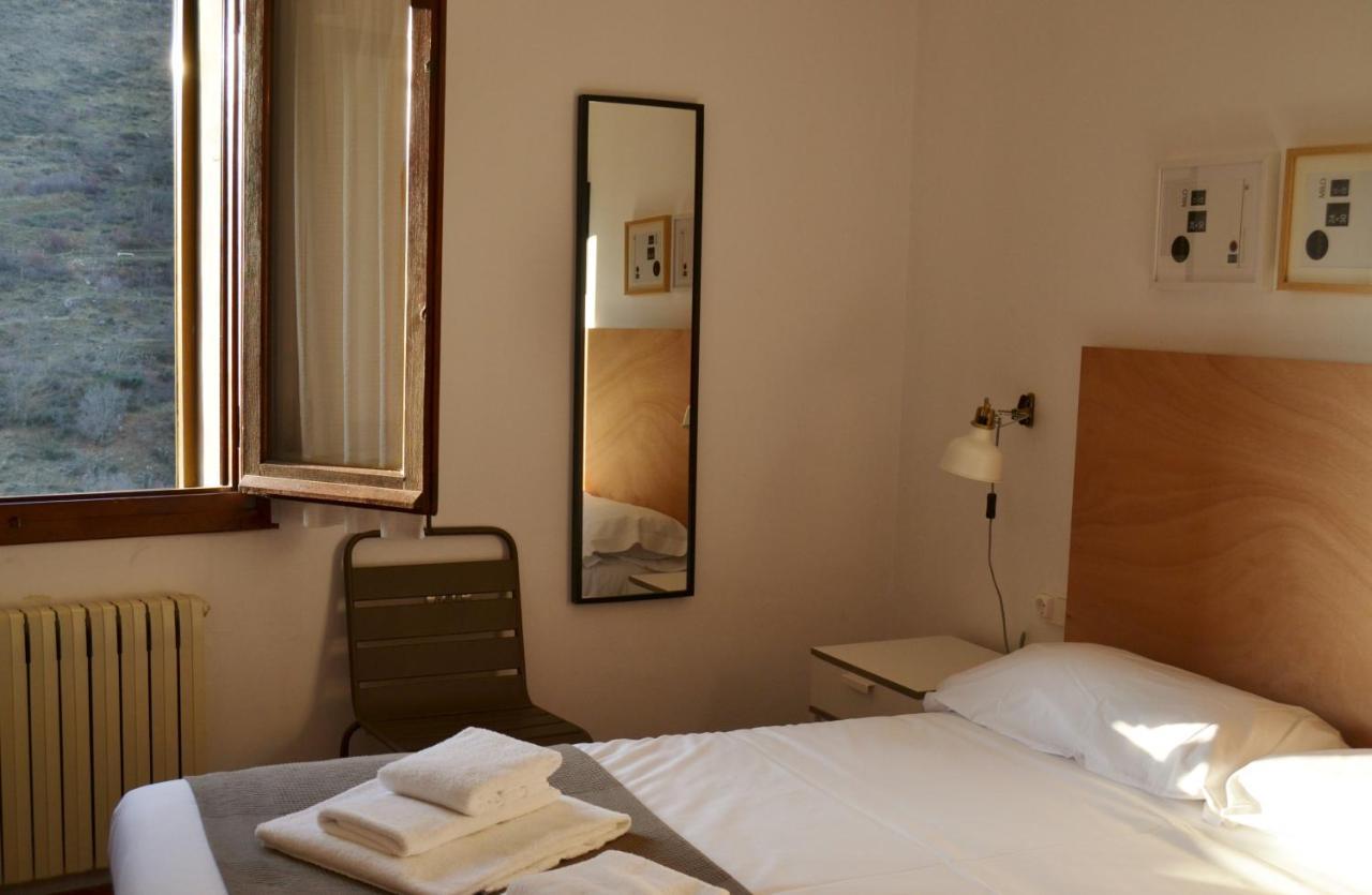 Tres Puentes Anguiano Apartamentos Y Hostal Dış mekan fotoğraf