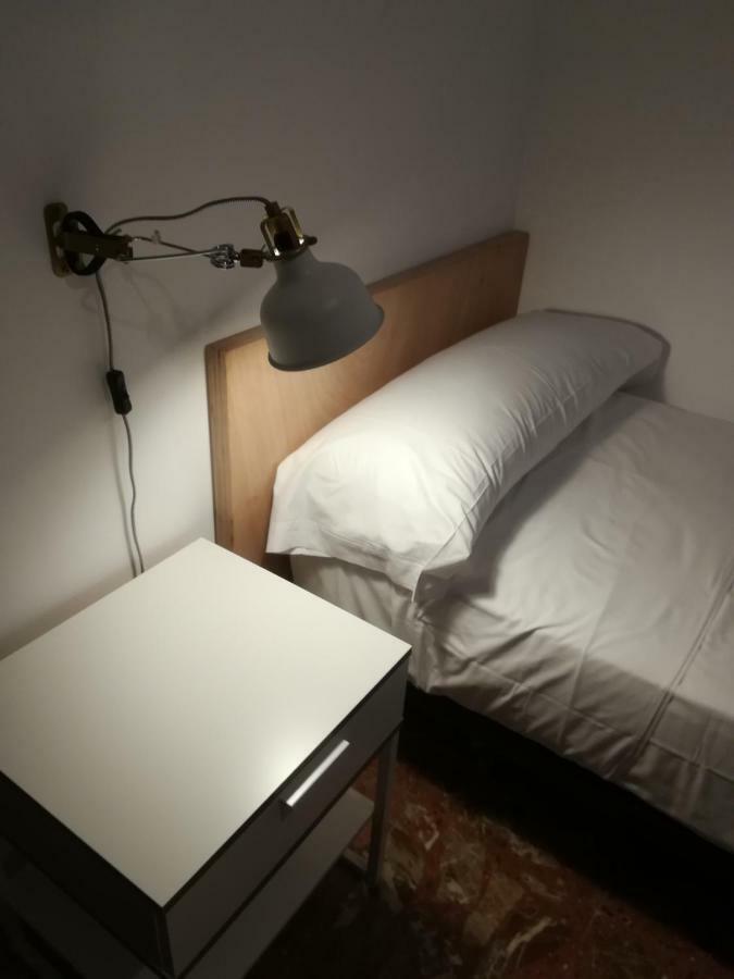 Tres Puentes Anguiano Apartamentos Y Hostal Dış mekan fotoğraf