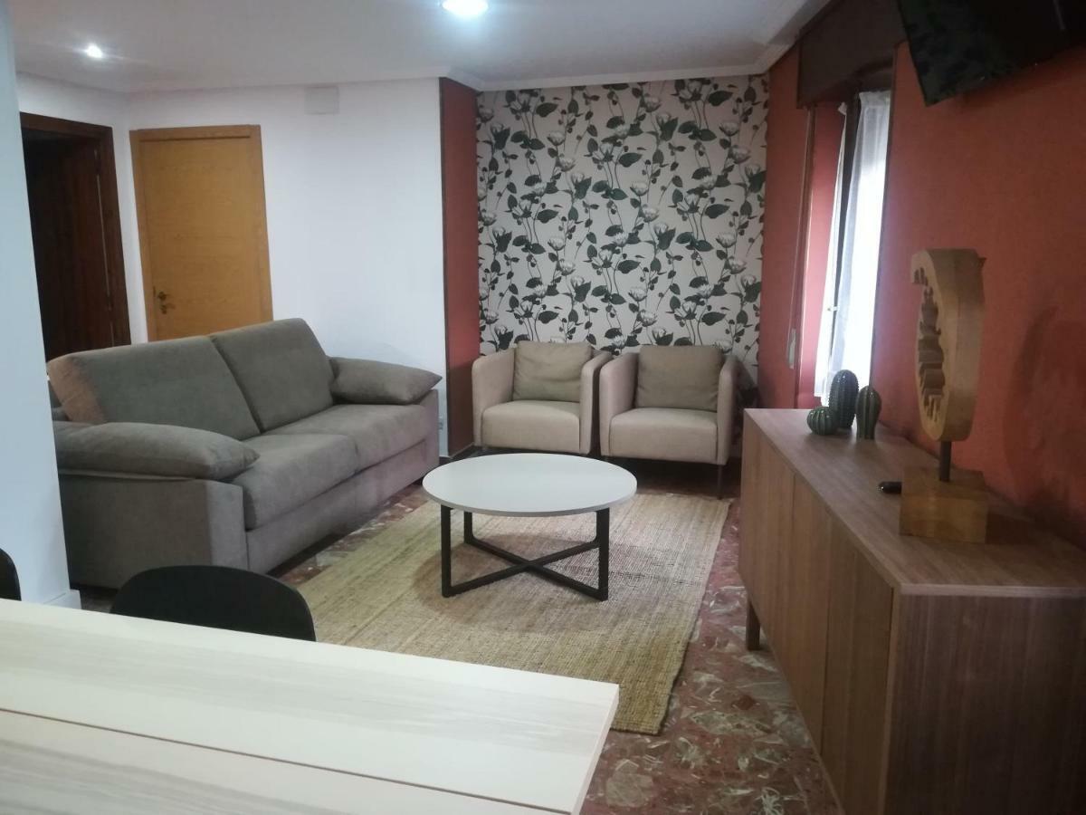Tres Puentes Anguiano Apartamentos Y Hostal Dış mekan fotoğraf