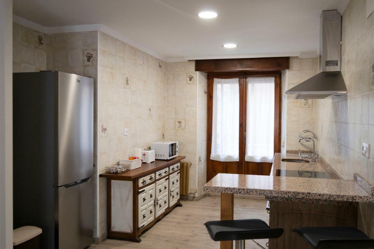 Tres Puentes Anguiano Apartamentos Y Hostal Dış mekan fotoğraf