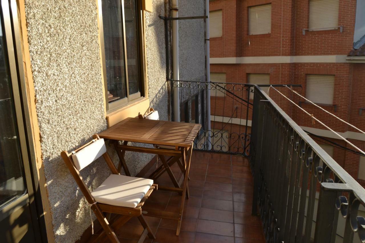 Tres Puentes Anguiano Apartamentos Y Hostal Dış mekan fotoğraf