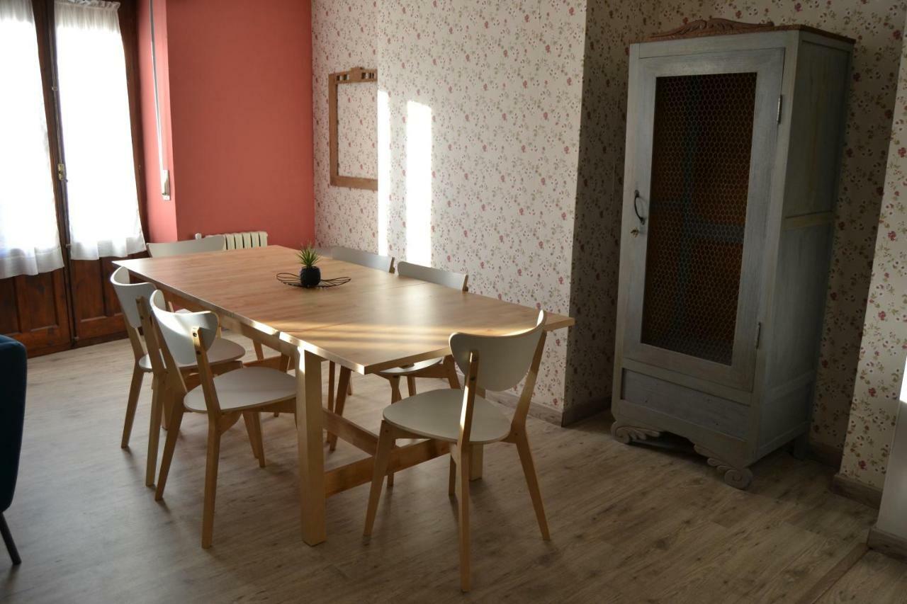 Tres Puentes Anguiano Apartamentos Y Hostal Dış mekan fotoğraf